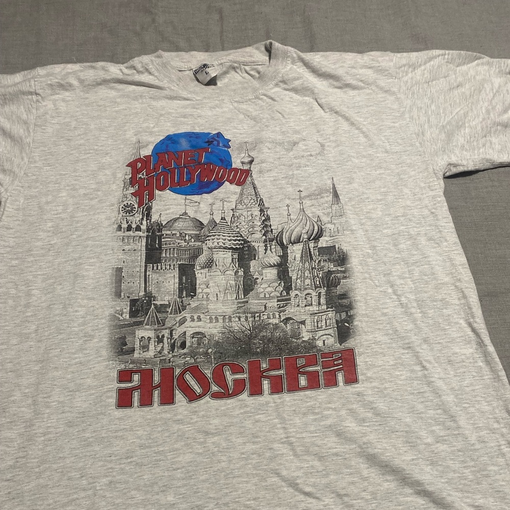 Planet Hollywood Mockba, Russia vintage tee